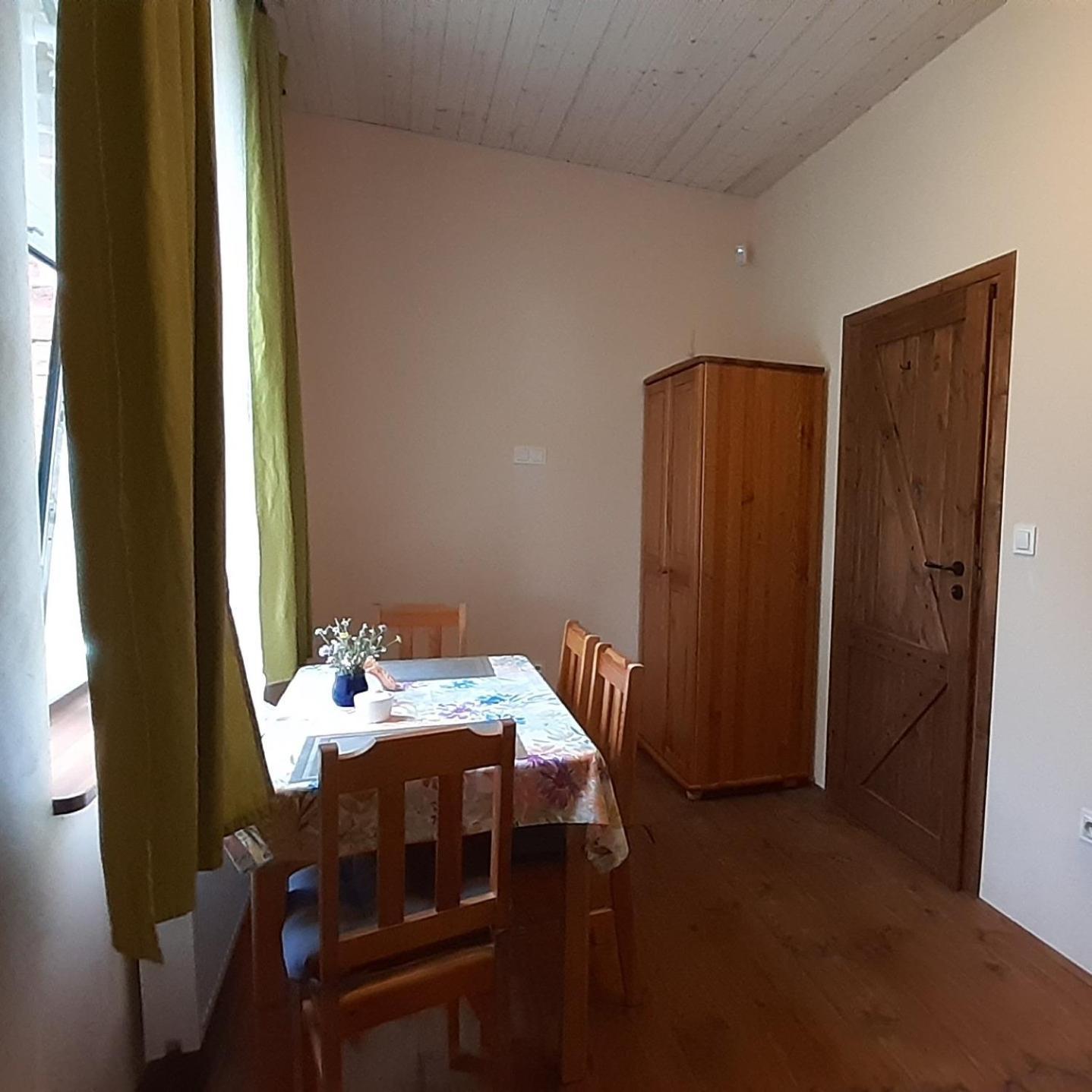 Czarna Jachta - Na Szlaku Legend - - - - - Pokoje Nad Jeziorem Kruklanki Exterior foto